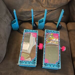 Monster high dead tired mirror bed lot